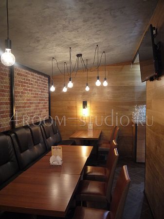 Зал ресторана-пивоварни «Биршрассе» 